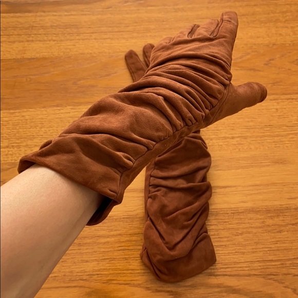 Gloves - Picture 5 of 5